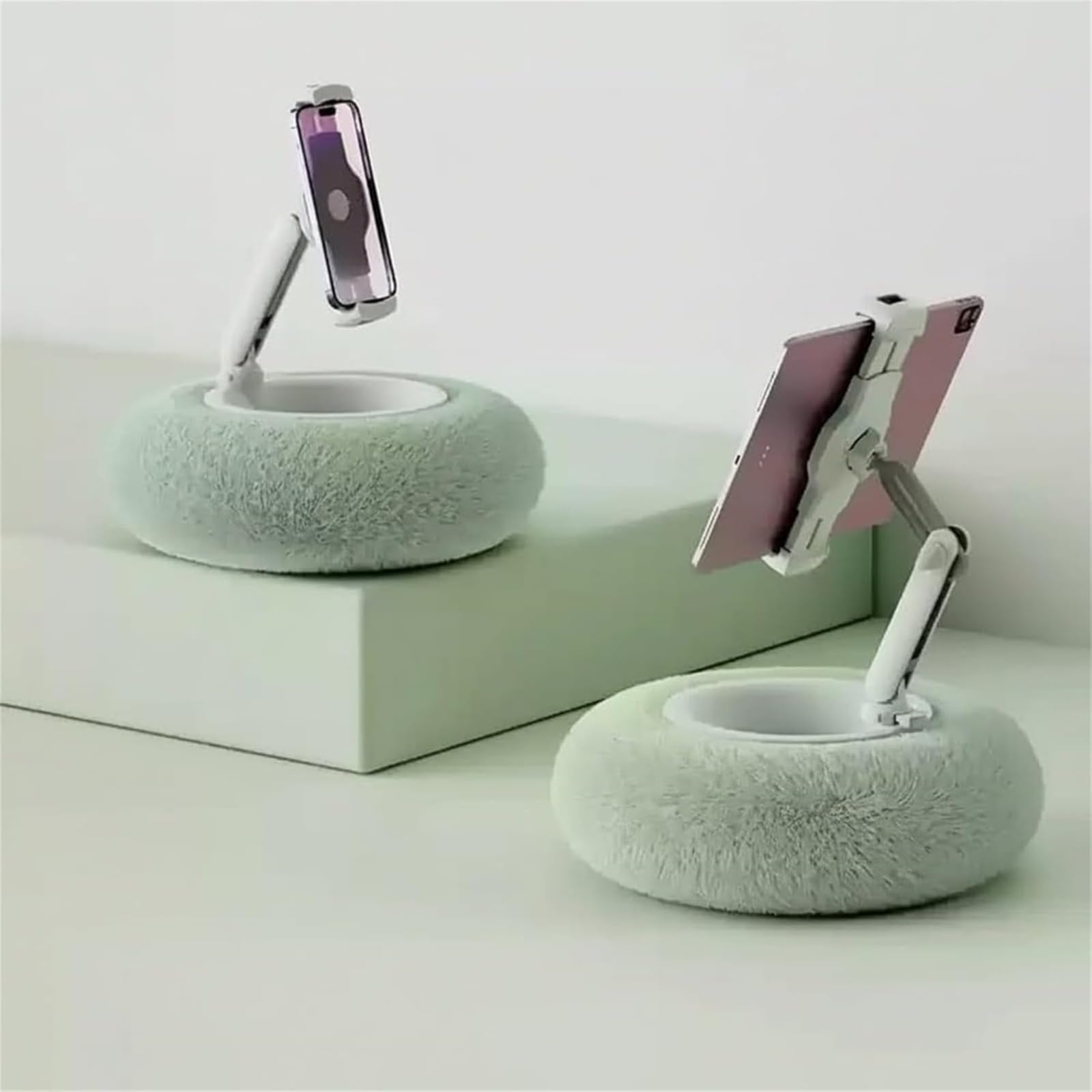 Cuscino in peluche Lazy Phone Staffa morbida delicata sulla pelle regolabile supporto per telefoni e tablet a letto e divano