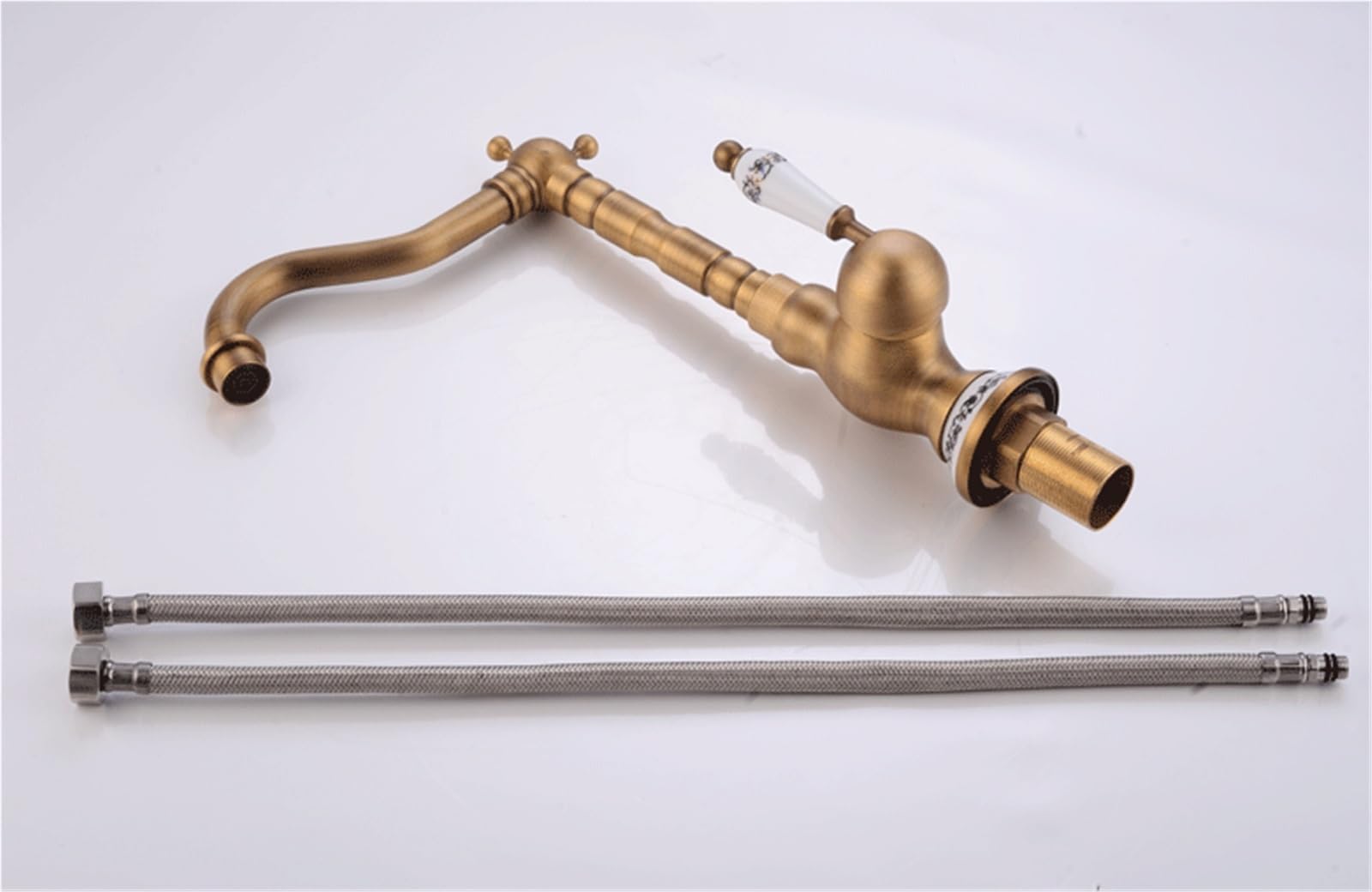 Genérico Grifo De Cocina Retro con Manijas Dobles Giratorias De 360° | Grifo Mezclador De Agua Fría Y Caliente, De Bronce Antiguo De Alta Gama, Para Casas De Campo Y Bares (Antique Short)