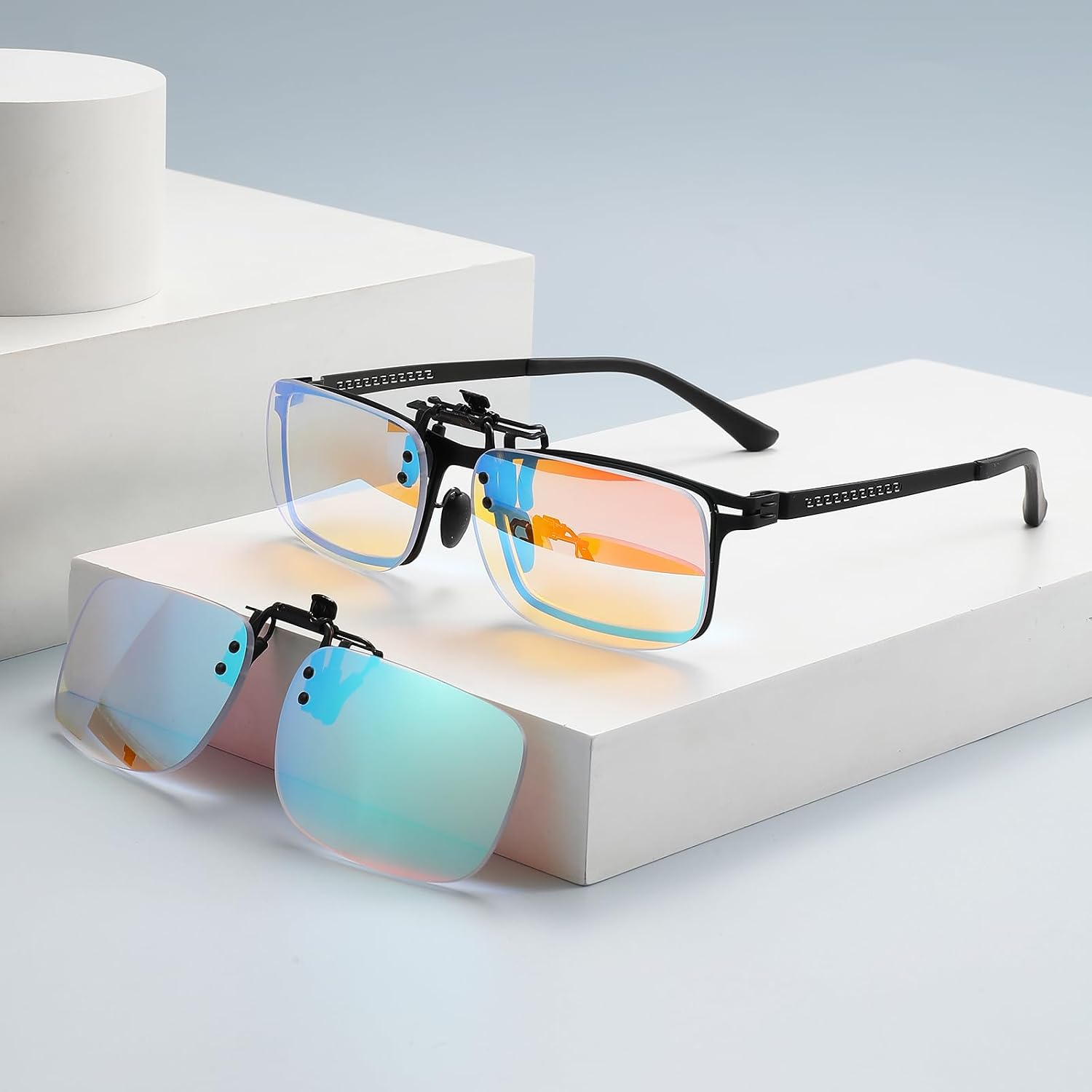 Clip-On Color Blind Glasses for Men - Portable Eyewear for Seeing Colors, Color Blindness Correction Clip (Clear)