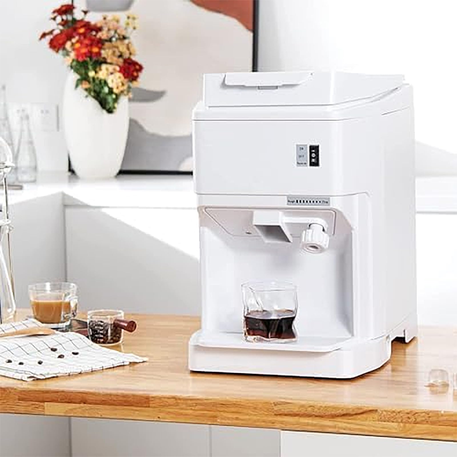 Máquina Cono Nieve, Trituradora Cubitoshieloeléctrica 2,3L con Bandeja Agua, Velocidad 320rpm/min Y Espesor Hielo Ajustable, Fabricación Hielo Rápida 3S Y Salida120kg/h,Sabor Suave Y Delicado