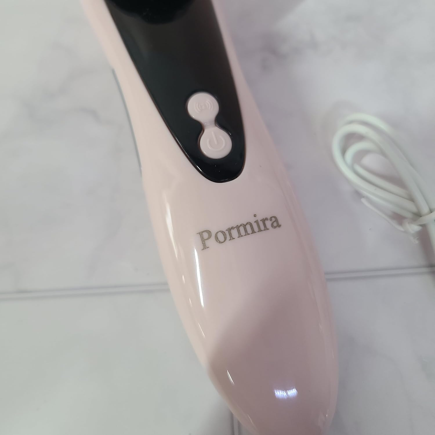 Pormira Electronic light therapy apparatus for the skin – Facial skin rejuvenation and skin care infusion device