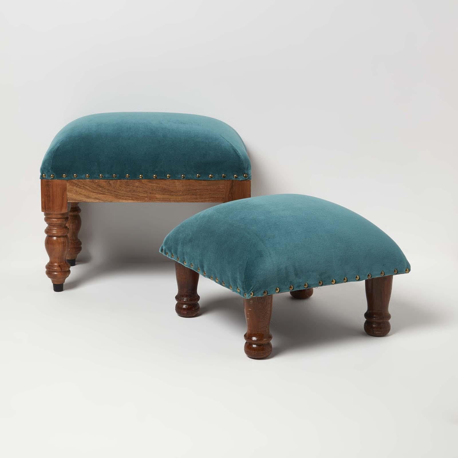 HOMESCAPES Repose-Pieds carré en Velours, Petit Tabouret Bas Vert émeraude, Pouf en Bois 40x40x25 cm
