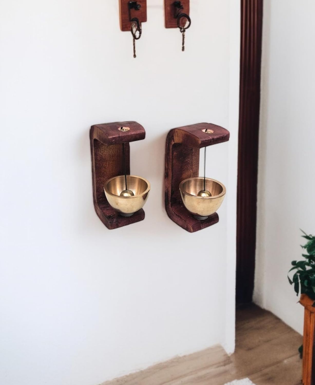 Wind Chime Entry Chime Decoration Wooden Door Chime with Brass Bell, Dopamine Door Bell for Home, Self-Adhesive Magnetic Doorbell, Serene Acoustic for Home & Shop,-image-4