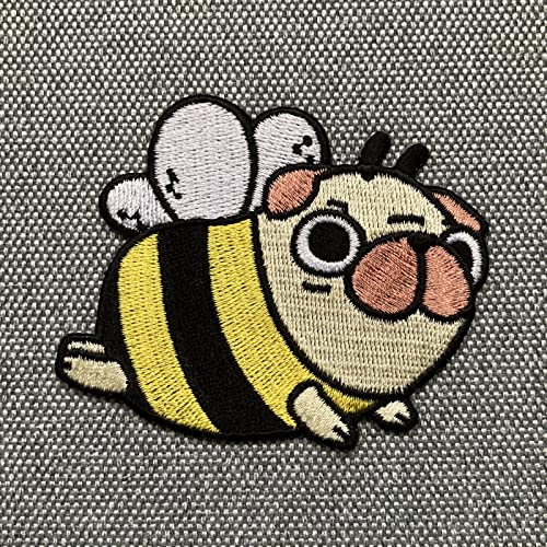 Urbanski Patch Süßer Mops Hund in Bienenkostüm zum Aufbügeln 6,3 x 7,7 cm | Aufnäher Applikation Bügelbild