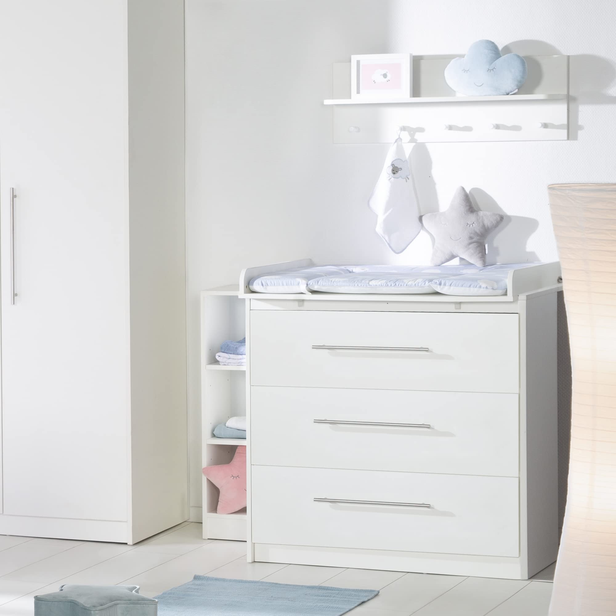 roba Juego completo de habitación infantil Maren, incluye cuna, superficie de 70 x 140 cm, cómoda cambiador estrecha con cambiador y armario de 3 puertas, color blanco