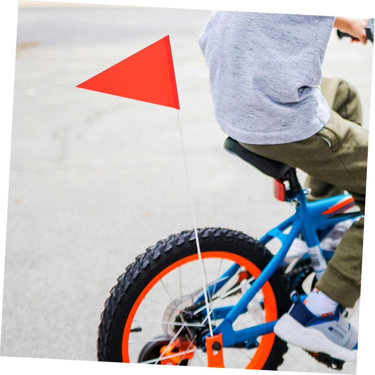 ibasenice 10pcs Safety Flags for Boy Girl High Visibility Pennant for Cycling and Reflective Warning Flag Accessories