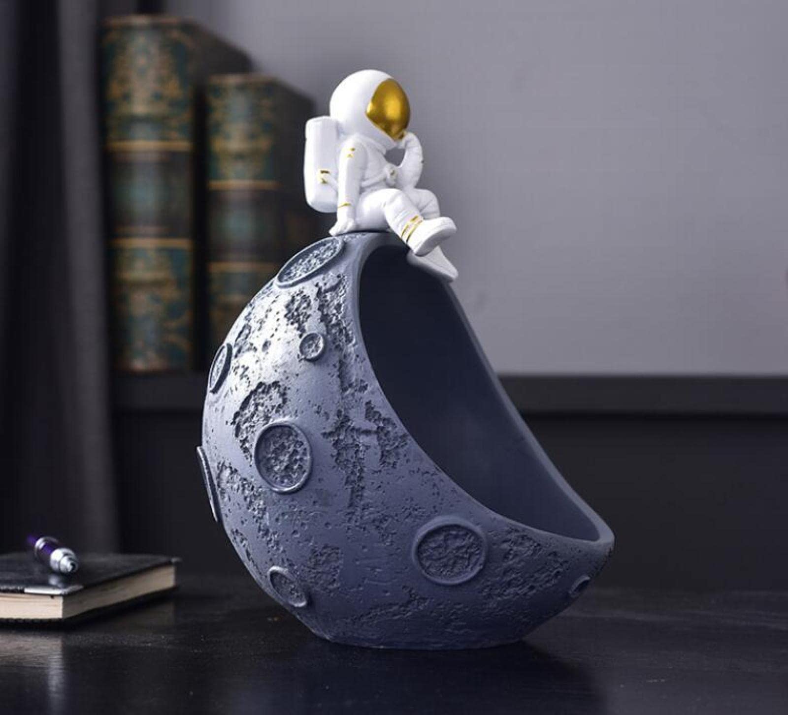 Decoración De Esculturas Resina Pretty Girl Astronauta Caja De Almacenamiento Escultura Decoración Figuras Artesanía