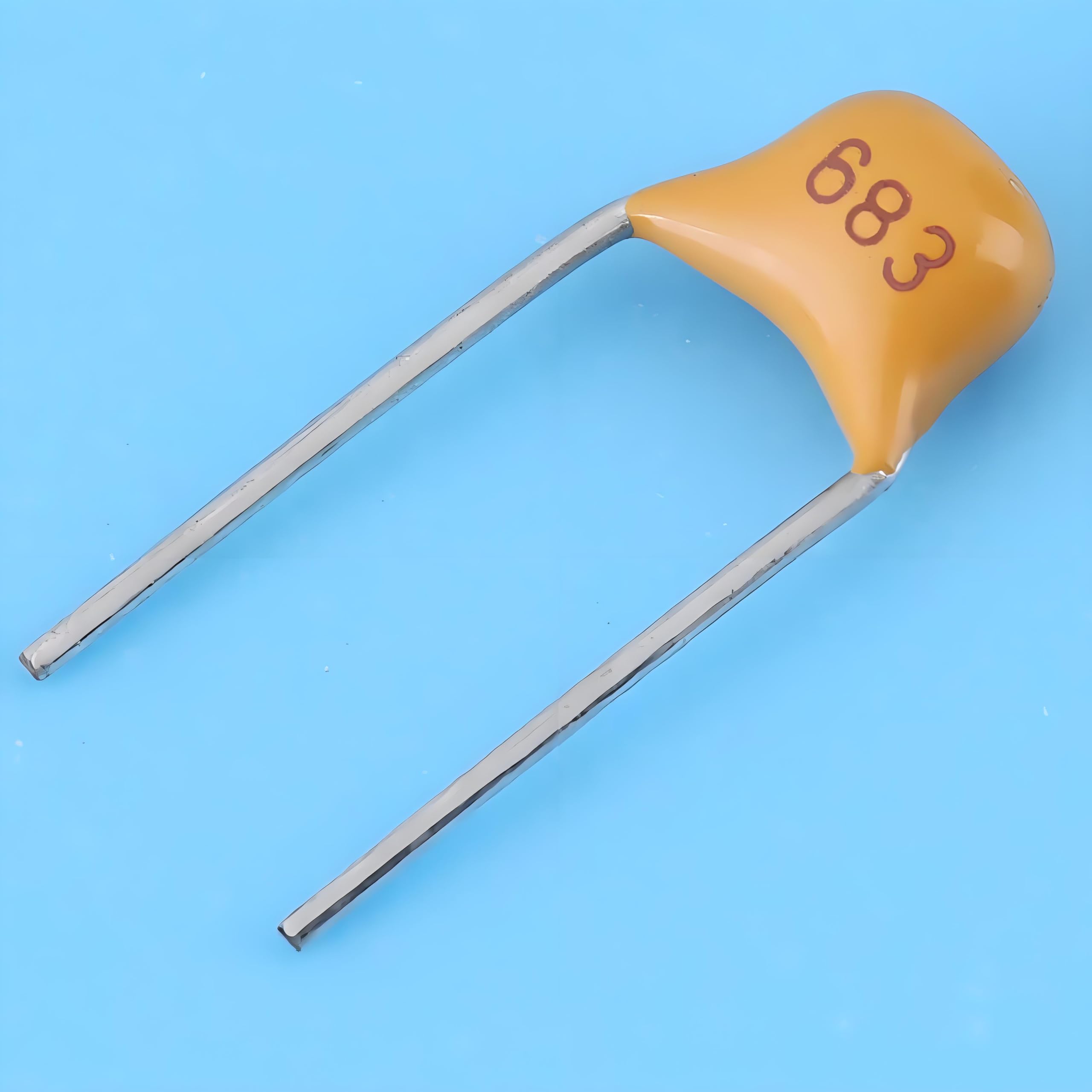 Ceramiczny zestaw kondensatorów, 500 sztuk 10 wartości 50 V Multilayer Monolithic Capacitor Kit, 1nF / 2.2nF / 3.3nF / 4.7nF / 6.8nF / 10nF / 22nF / 33nF / 47nF / 68nF Capacitor