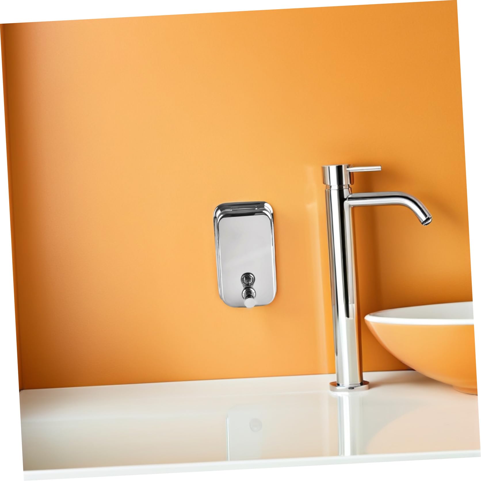 Dispenser di Sapone da Muro Bagno in Acciaio Inossidabile 500ml, Stile Elegante e Semplice, Erogazione Manuale a Pressione per Uso Pratico in Bagno