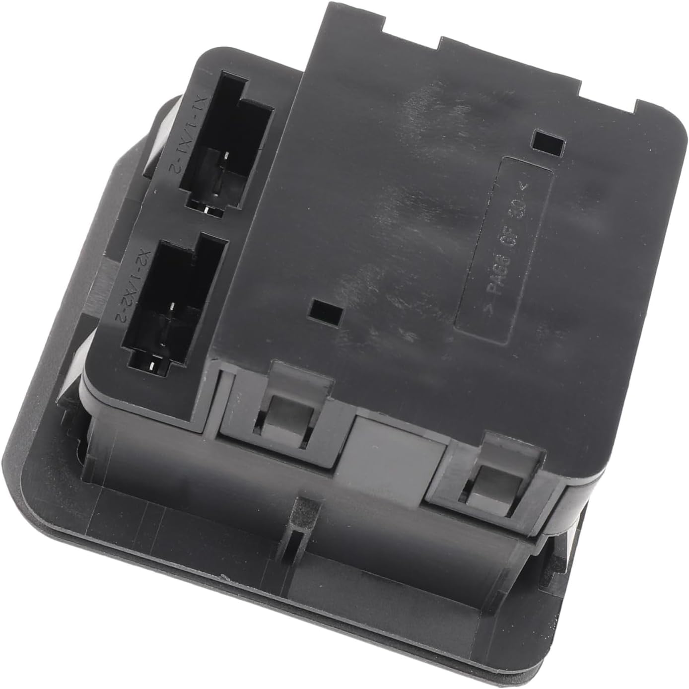 GM Genuine Parts 84611897 Black Accessory Power Receptacle