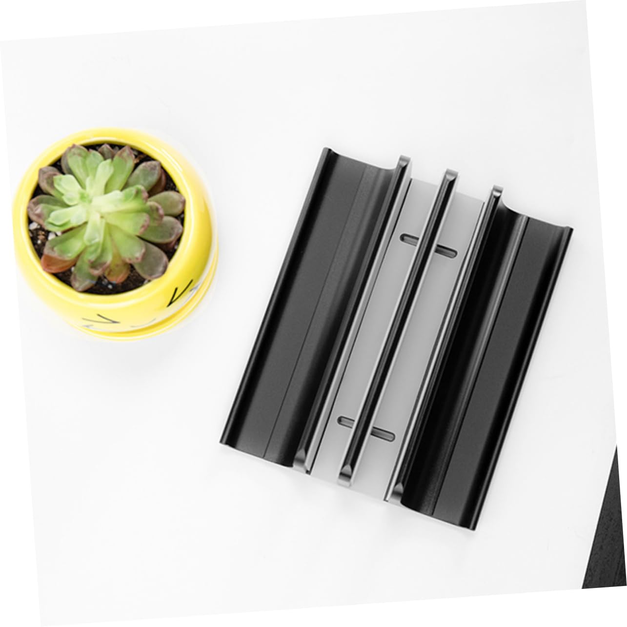 HEMOTON Supporto Verticale Per Laptop Lega Di Alluminio Stand Di Raffreddamento Per Computer Portatile Design Leggero e Facile Da Installare Ottimo Per Ufficio e Casa