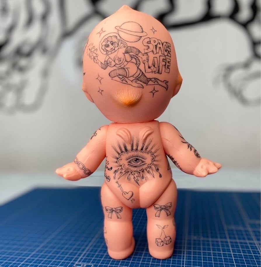 Amazon.co.jp: レア 刺青 キューピー人形 25cm タトゥー 16tattoo