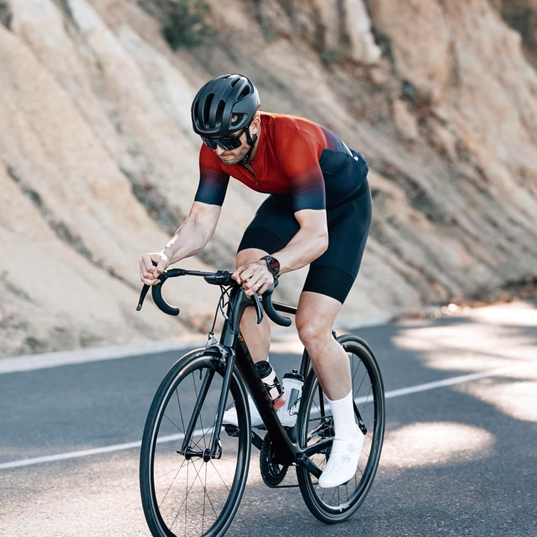Person cycling outdoors wearing the Hama Smartwatch 7010