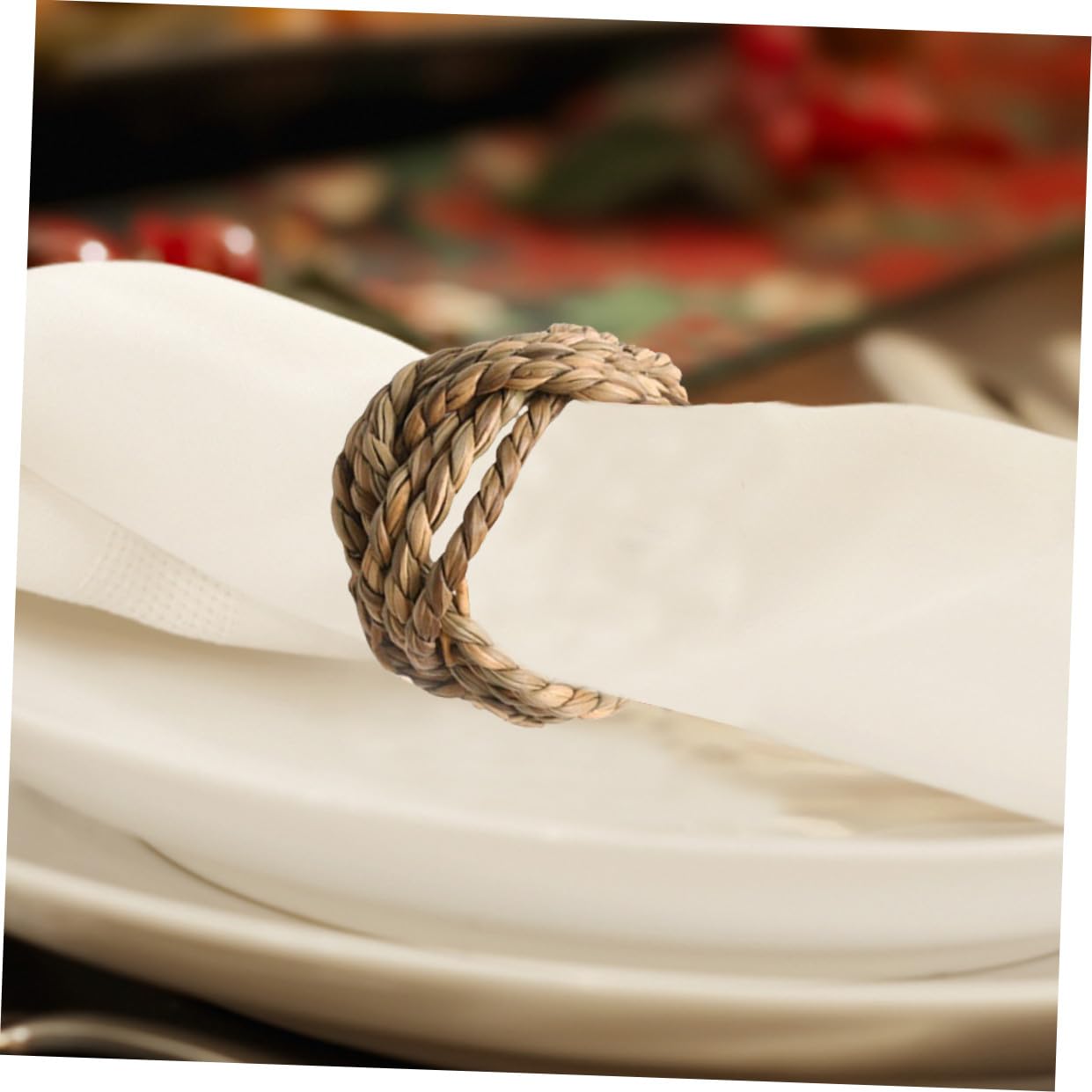 Lot de 6 Ronds de Serviette Tissés Main en Paille Naturelle Style Rustique Campagnard Décorations de Table à Manger pour Fêtes Mariages et Dîners Familiaux Porte-Serviettes