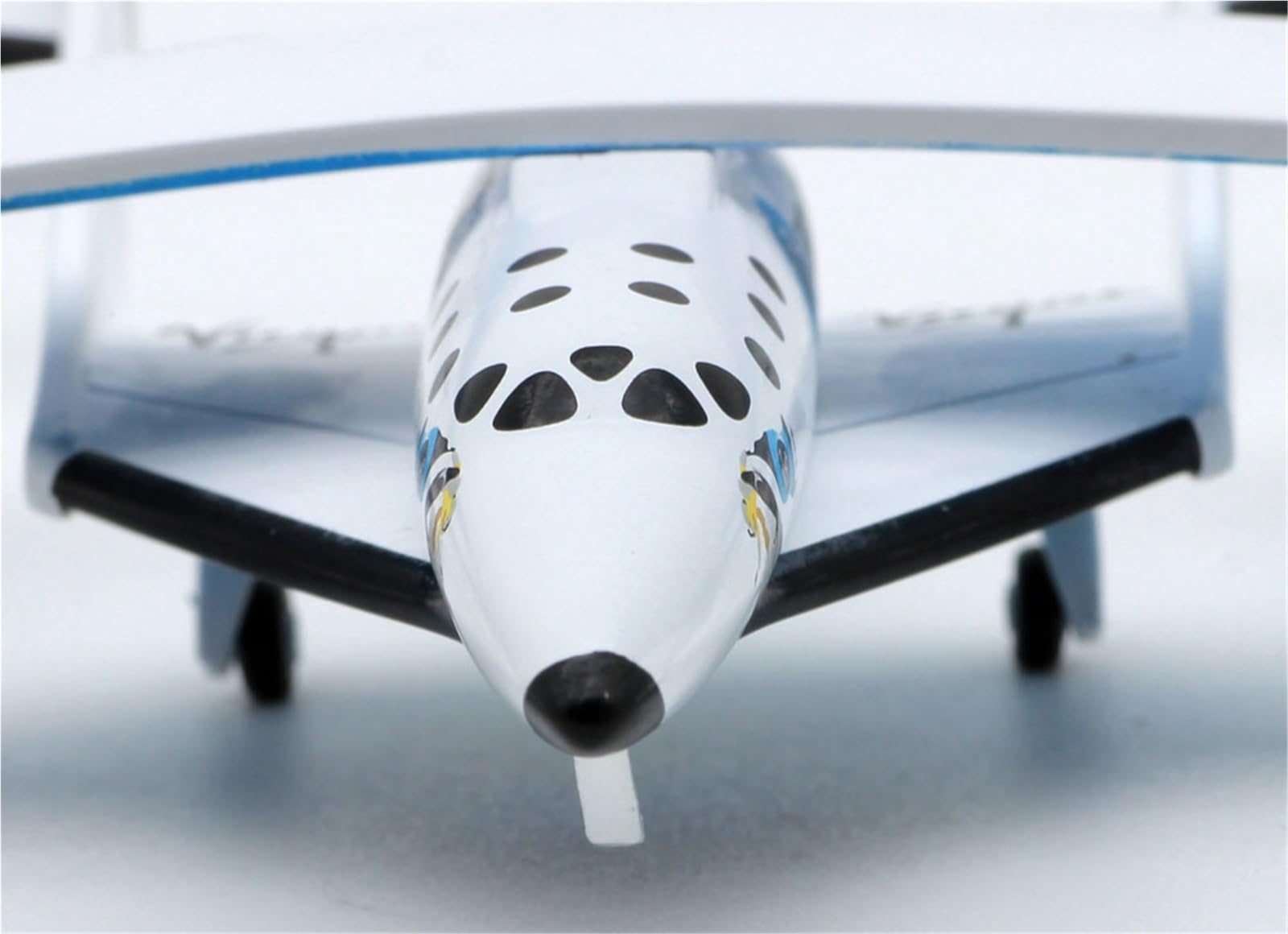Model redukcyjny samolotu 19CM 1/200 Skala Bardzo Szczegółowy Model Samolotu Pasażerskiego Dla Statku Kosmicznego Virgin Galactic N348MS Model Samolotu Model lotniczy Replika samolotu