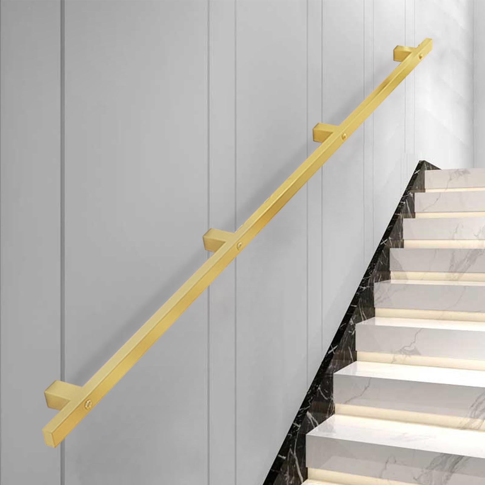 Rampe d'escalier en fer forgé doré 390cm | Élégance et sécurité pour votre villa loft
