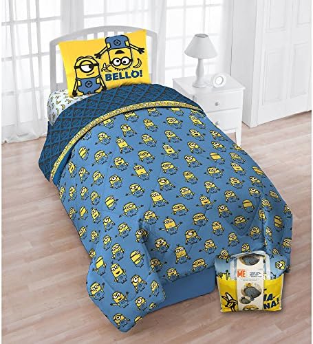 Despicable Me Minions "Multiple Minions" Bed in a Bag 5 Piece Bedding Set with Bonus Tote, Exclusive
