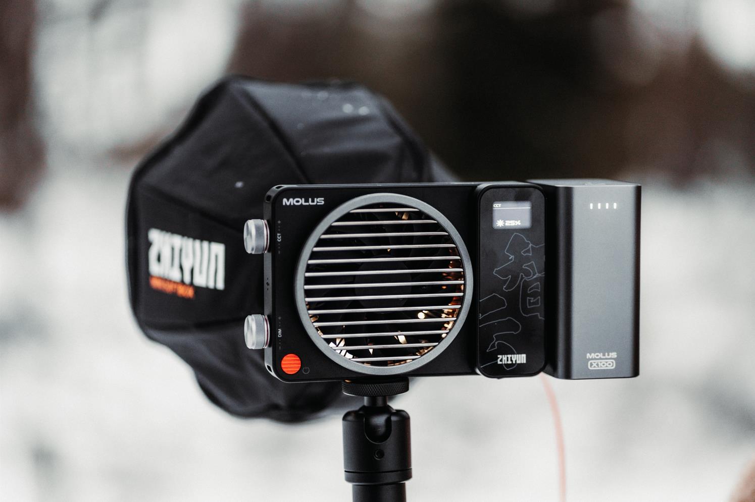 ZHIYUN MOLUS X100 Combo [Official] Video Light 100W with 2600mAh