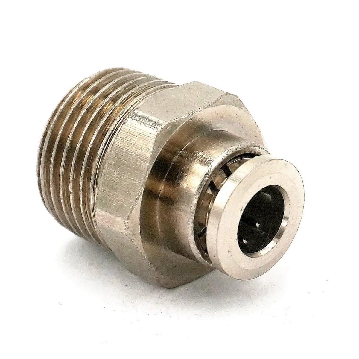 Acople rápido de latón de 3/8" para tubo de 8 mm con sistema antigoteo