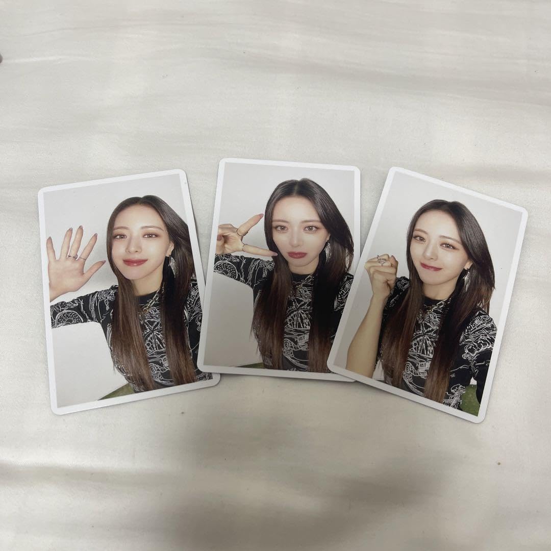 Amazon.co.jp: itzy トレカ ユナ ファンクラブ限定 3種セット : おもちゃ