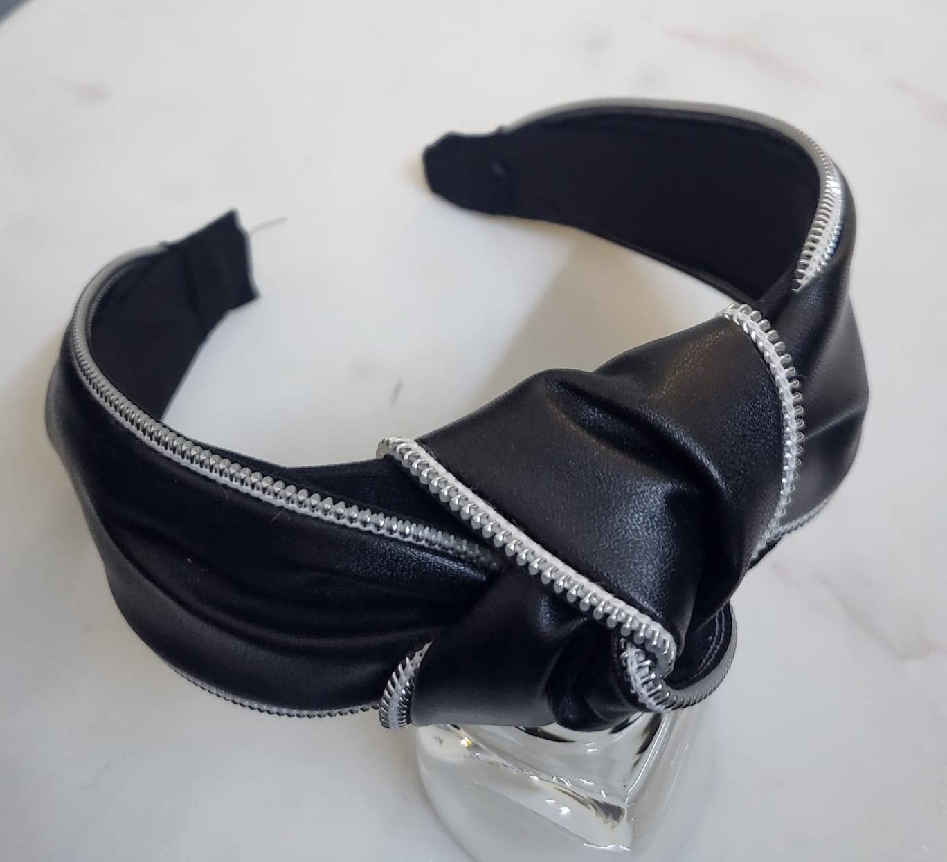 Deepti Chandna Designs Casual & Classy Hair Band with Zip For women (Pack of 1) (Black Leatherette with Silver Zip) (B09X49VBQX) Amazon Price History, Amazon Price Tracker