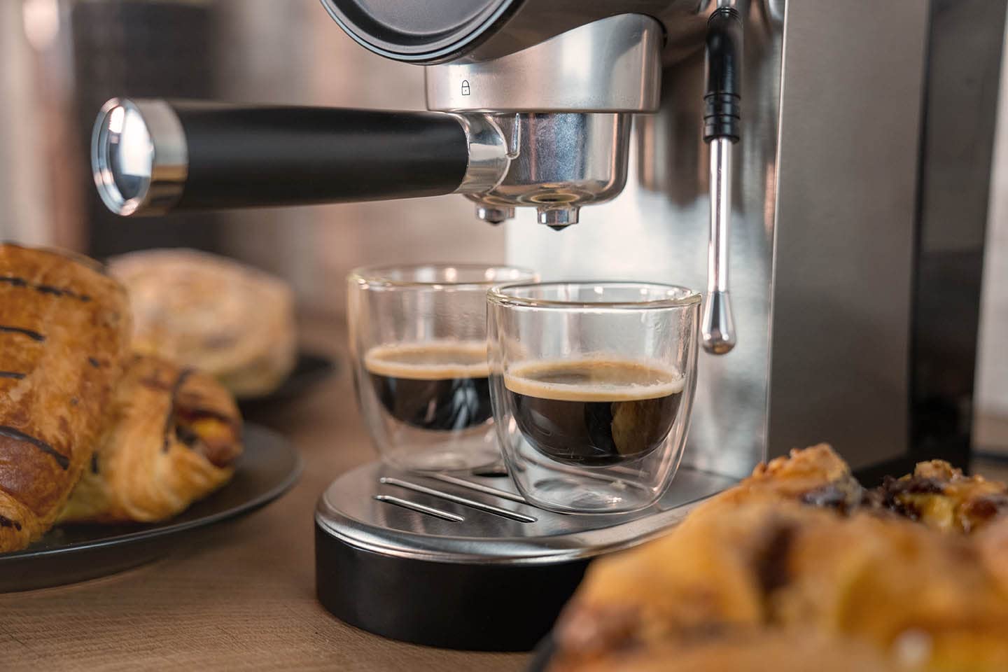 Unold Espressomaschine Piccopresso 28636 - Siebträger, Edelstahl, Thermoblock, 20 bar, Milchschaumdüse, 1–2 Tassen, Heißwasserfunktion, kompakt, Sleep Mode