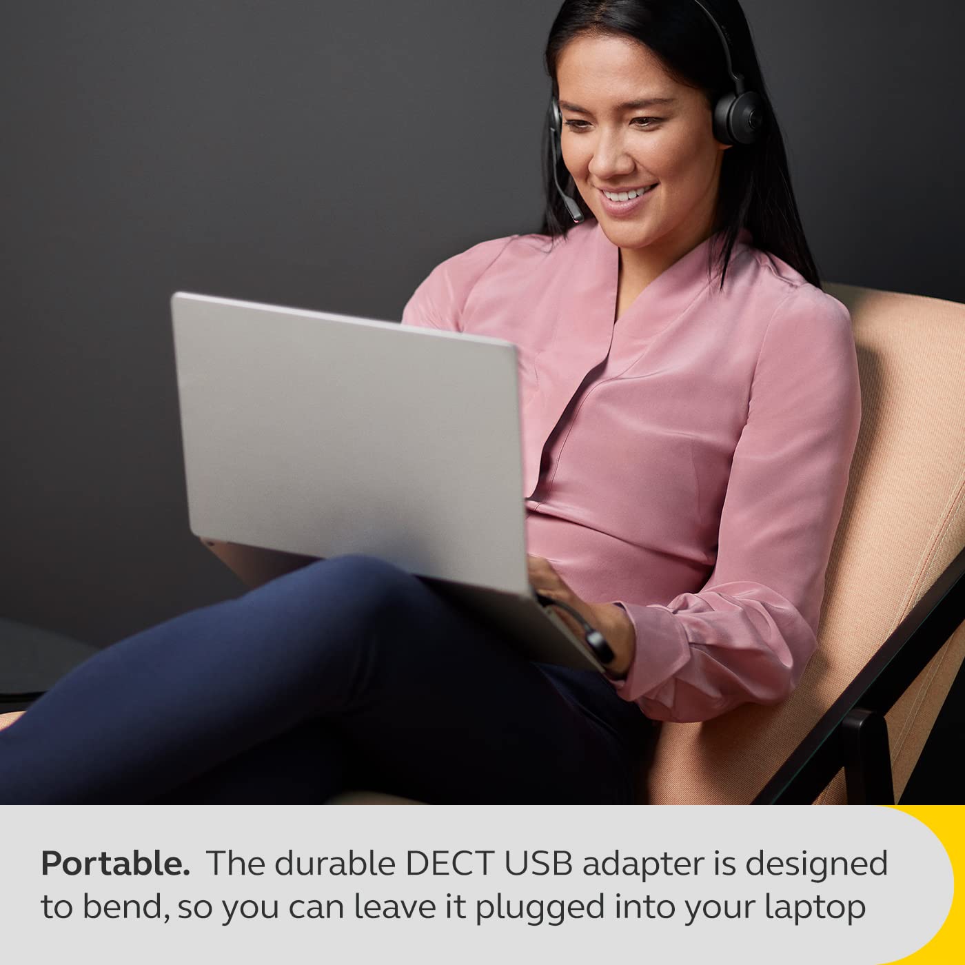 Jabra Link 400 USB-A DECT Adapter - Tragbarer und langlebiger Dongle mit bis zu 150 m geschützter Funkreichweite für ausgewählte Jabra Engage Wireless Headsets - MS Variante - Schwarz, 14205-11
