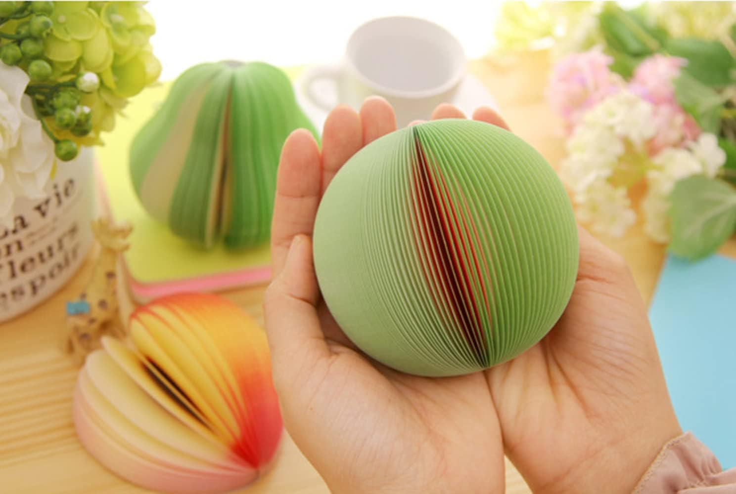 Cafurty 2 PCS Watermelon-Shaped Cute Memo Pad Set, 3D Fruit Shape Non-Sticky Memo Notes, Creative Practical Three-Dimensional Table Decoration Post Notepads, Office Decorations Office Supplies image 4