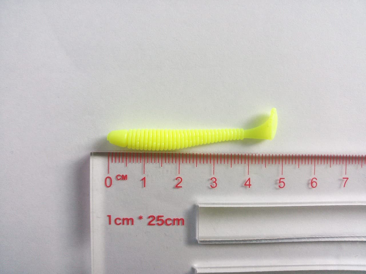 Amazon.co.jp: シャッドテール ワーム 小型 約4.5cm 50本 セット 10色