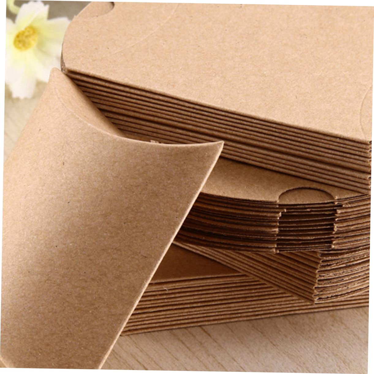 Anneome 120pezzi Scatole Kraft Forma Di Cuscino Con Corda Per Confezionamento Regali e Dolci Contenitori Per Feste e Eventi Scatoline Decorative Per Compleanni e Matrimonio