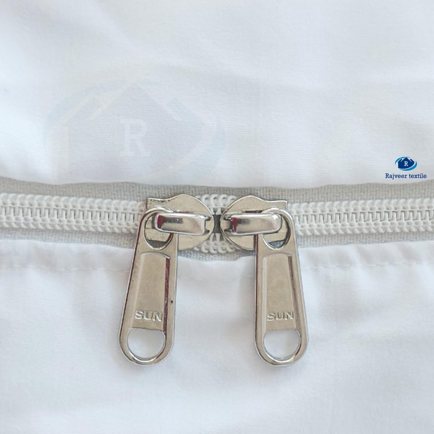 Twin-XL Size Zipper Fitted Sheet 8" Inch Deep Pocket - Hotel Quality Soft Microfiber Bottom Sheet- Shrinkage and Fade Resistant-Easy Care -1 Fitted Zipper Mattress Cover White Color