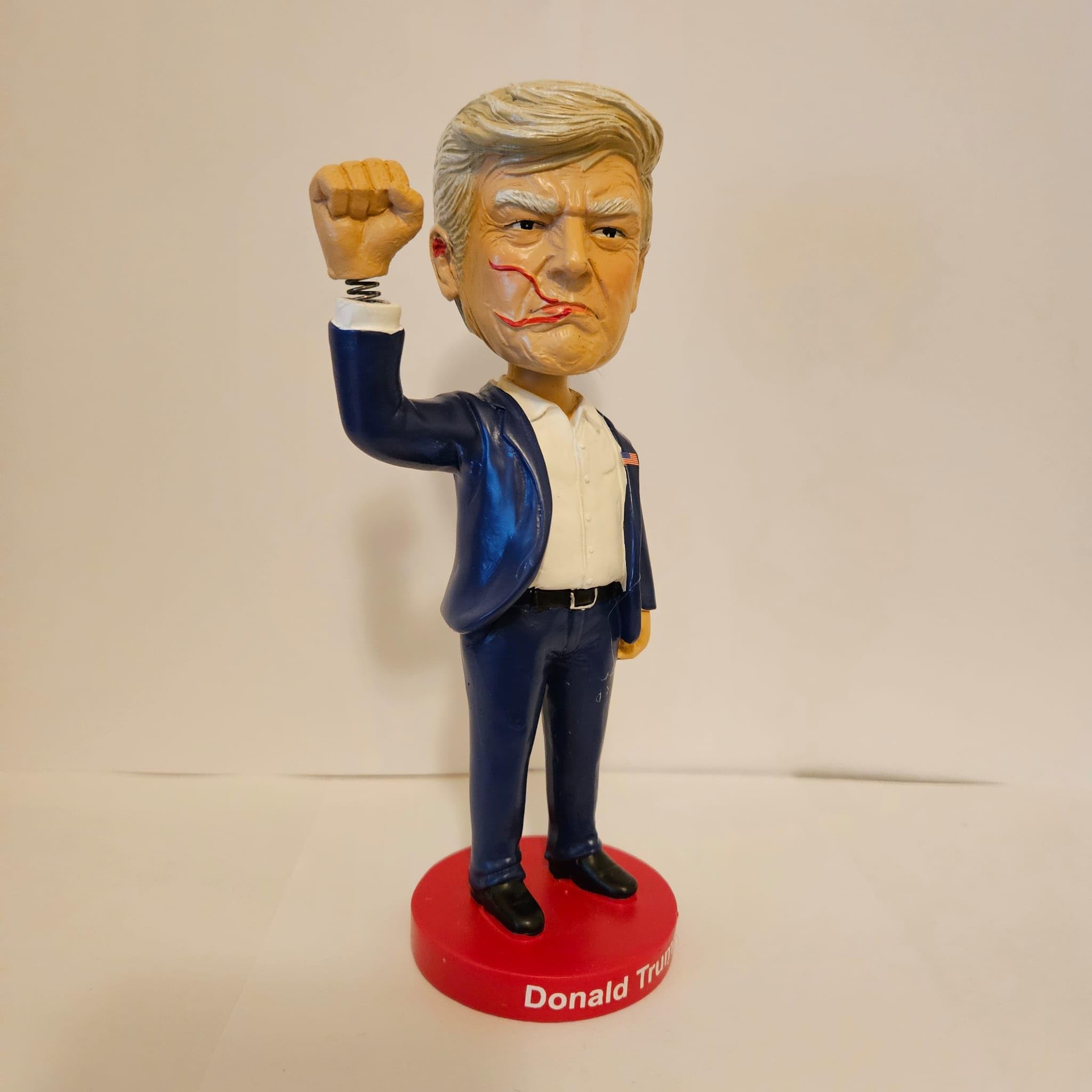 Figurine Donald Trump Bobblehead Keep Fighting pour supporter et collectionneur américain