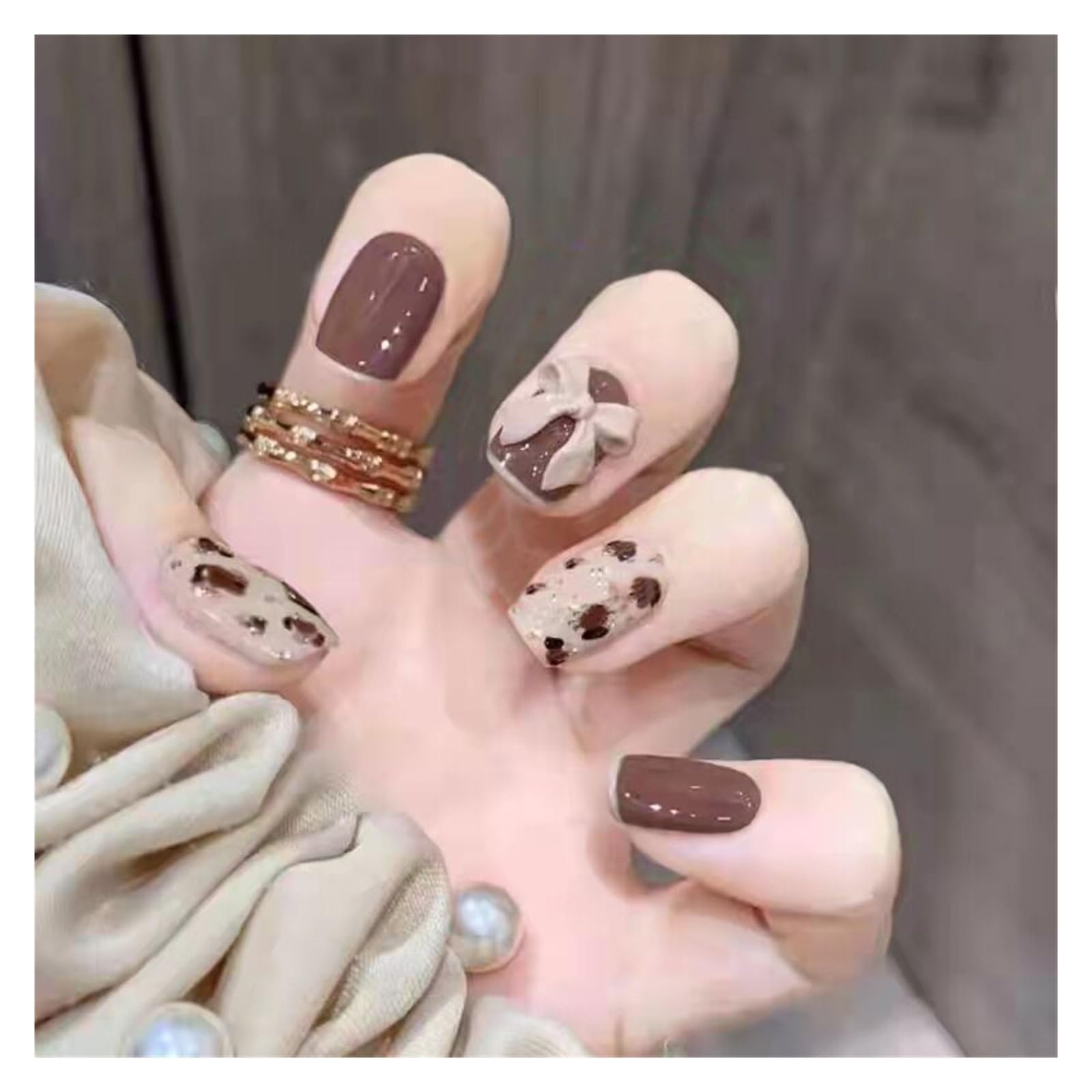 Effortless Chic with Simple Nail Art