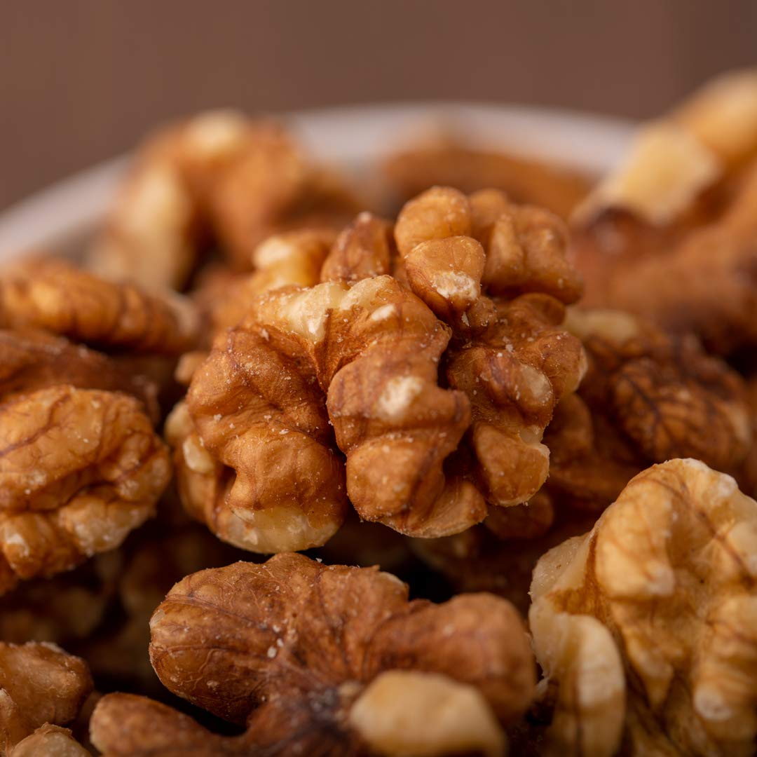 süssundclever.de® | Bio Walnusskerne | Hälften | 1,0 kg | hochwertiges Naturprodukt | unbehandelt und 100% natürlich | plastikfrei und ökologisch-nachhaltig abgepackt | helle Kerne