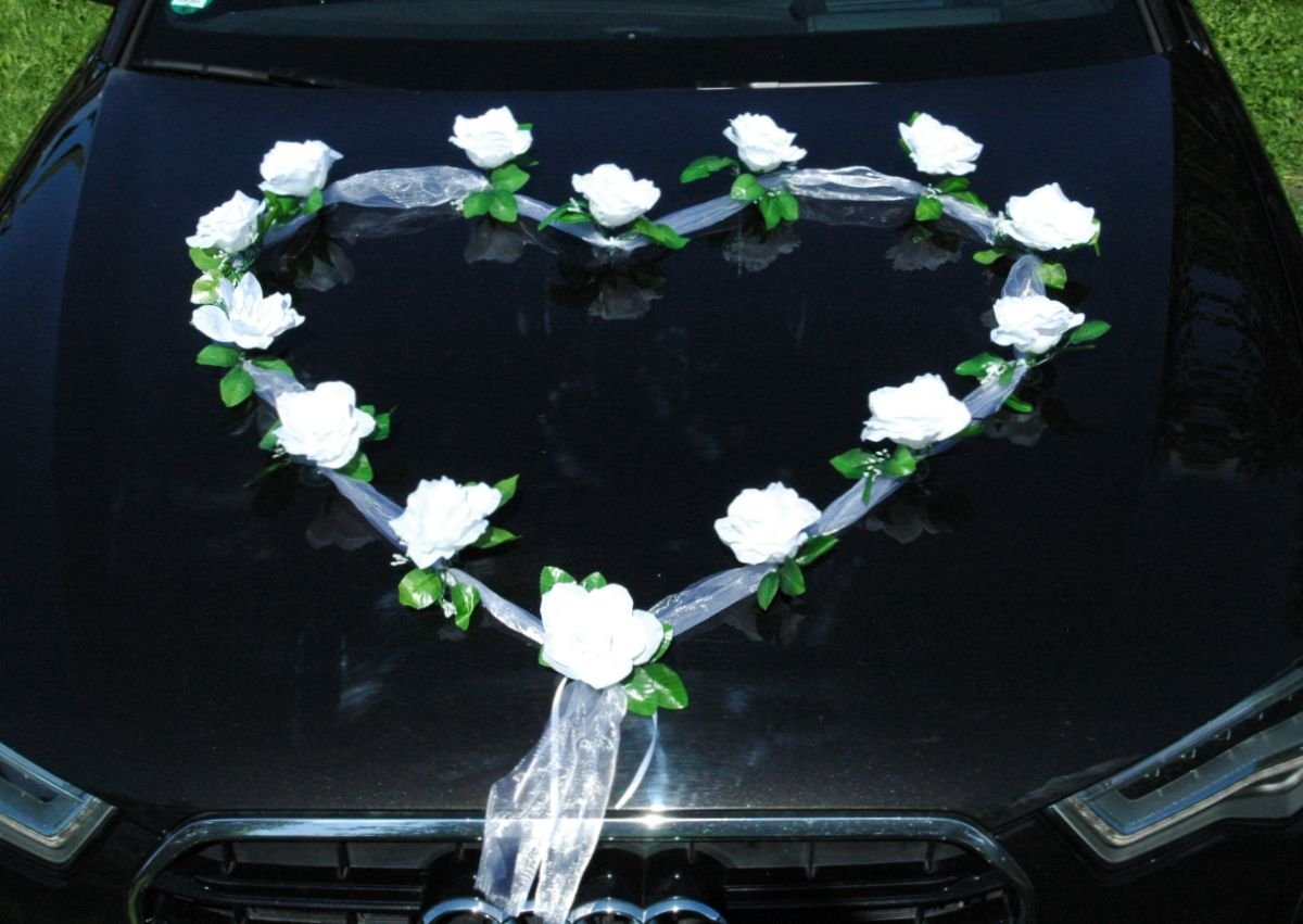 Décoration de voiture en organza en forme de cœur avec des roses - Décoration de mariage et pour voiture de mariés - Décoration guirlande pour voiture Blanc pur/blanc.