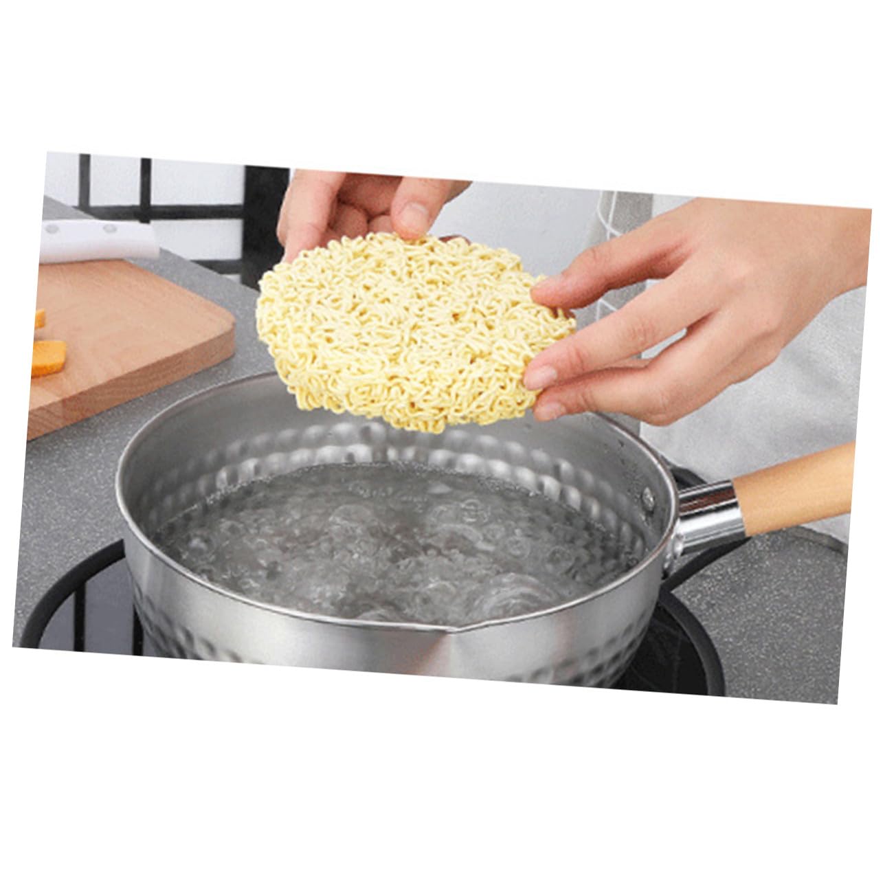 Edelstahl Kochtopf mit Deckel, Silber, für Babybrei und Suppe | Ergonomischer Griff, Antihaftbeschichtet, für Milchsoßen und Instant Nudeln