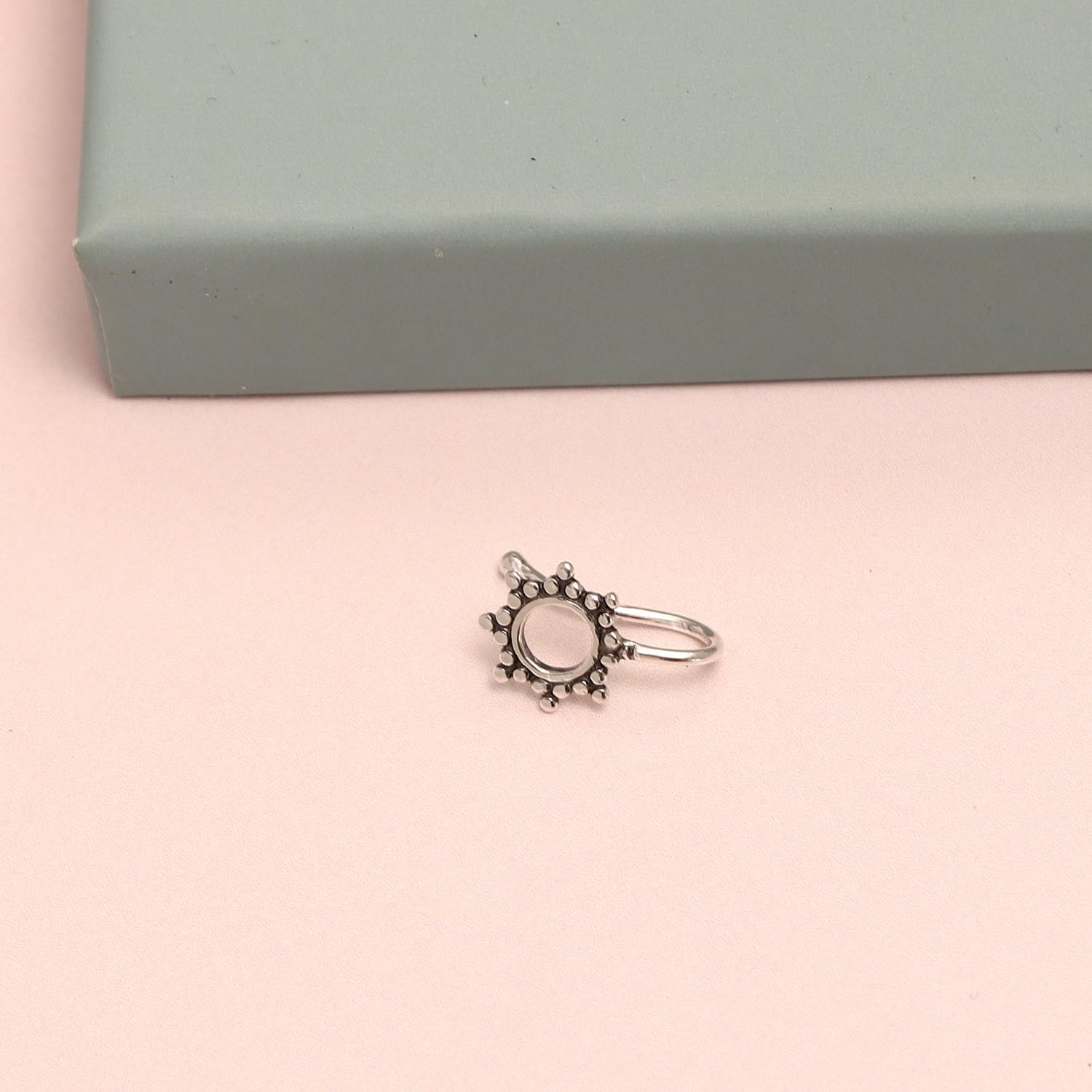 LeCalla 925 Sterling Silver Nose Rings & Studs for Women | Vintage-Inspired Piercing Gifts & Non-Pierced Nose Accessories | Hypoallergenic Clip-On & Screw Nose Pins Body Piercing Jewelry