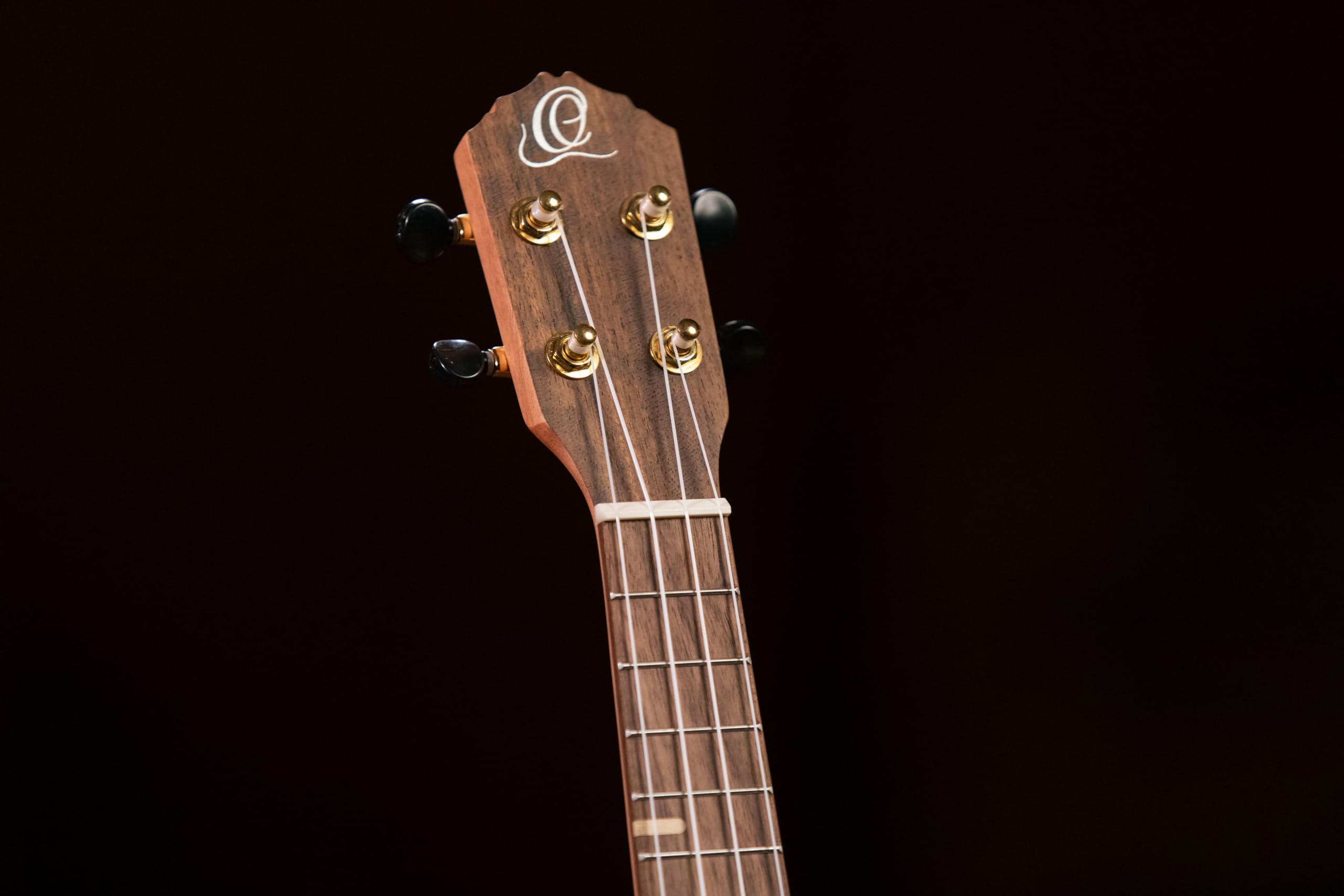 Ortega Guitars Akustyczne Ukulele Sopranowe – Seria Timber – W Zestawie Z Pokrowcem – Cedr/Orzech Włoski, Wykończenie Naturalne (RUTI-SO)