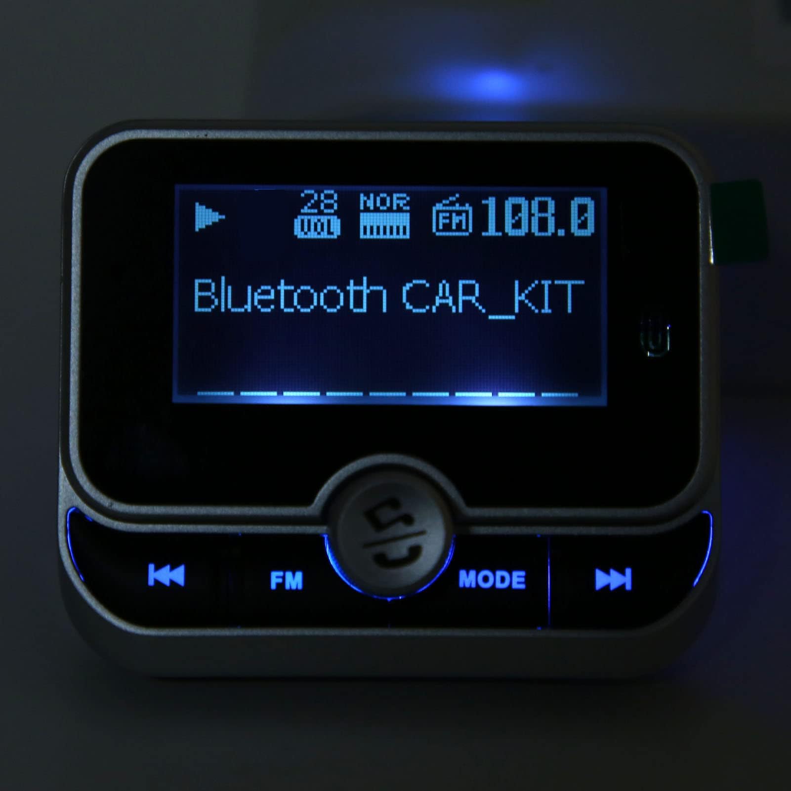 Trasmettitore FM Bluetooth per Auto, Adattatore Bluetooth Wireless Kit Trasmettitore Musicale per Auto con Caricatore per Auto 2 USB Vivavoce, Modalità di Riproduzione Multiple per Tutti i Lettori Aud