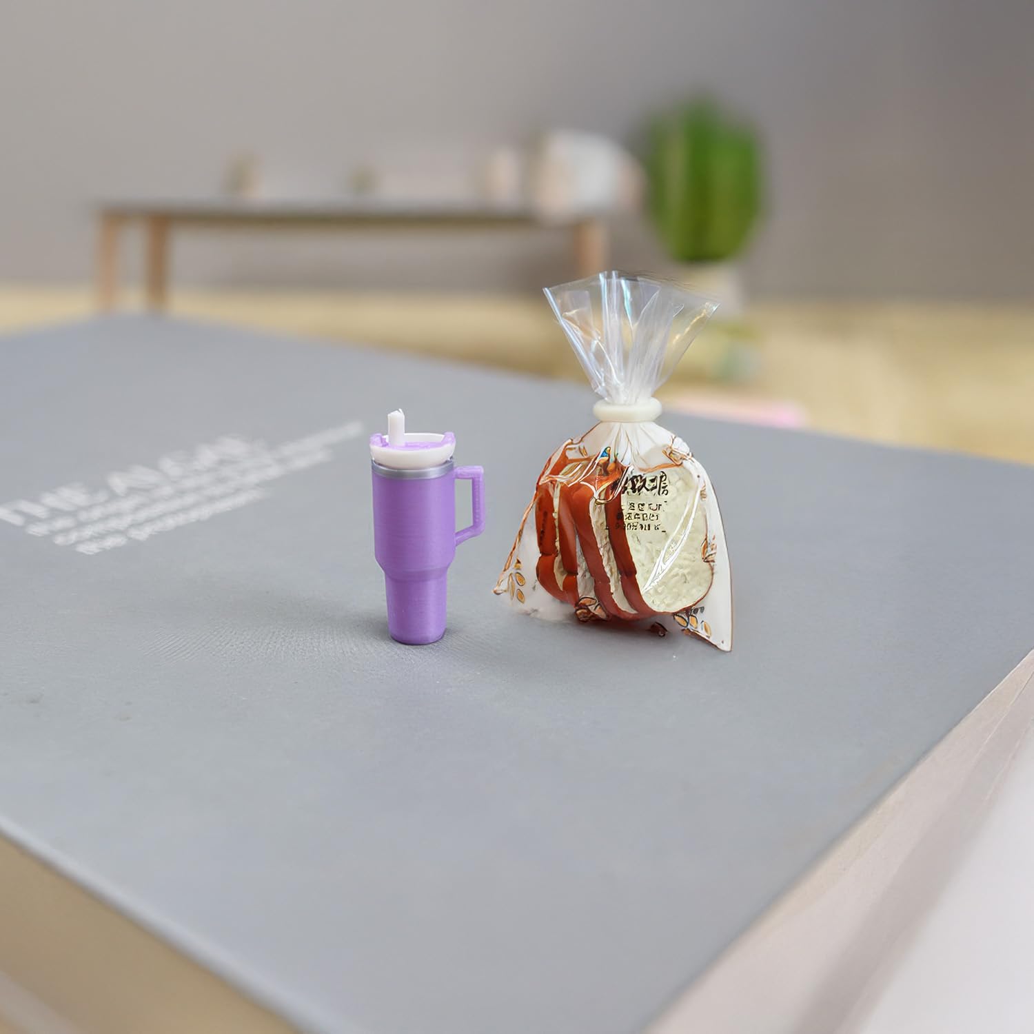 Miniature Drink Cup & Toast Set, Realistic Dollhouse Miniatures, Mini Tumbler with Detachable Lid & Straw, 1/12 Scale Food for Dollhouse Décor (Purple