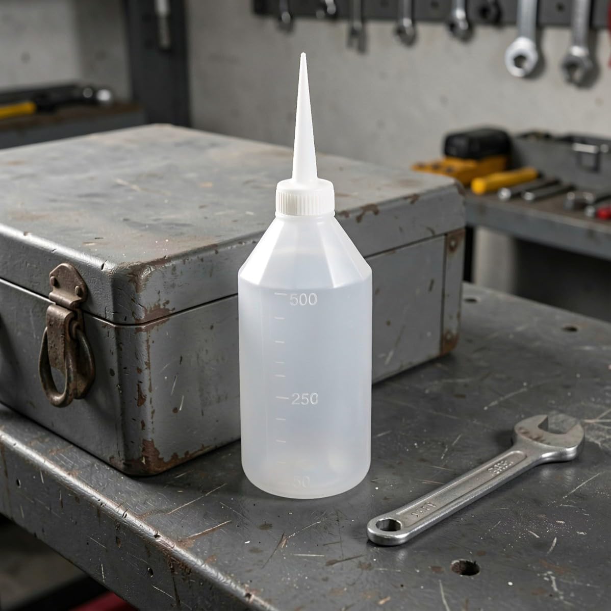 FAVOMOTO 10pcs Plastic Glue Dispenser Bottles with Fine Tip, 500ml 17oz