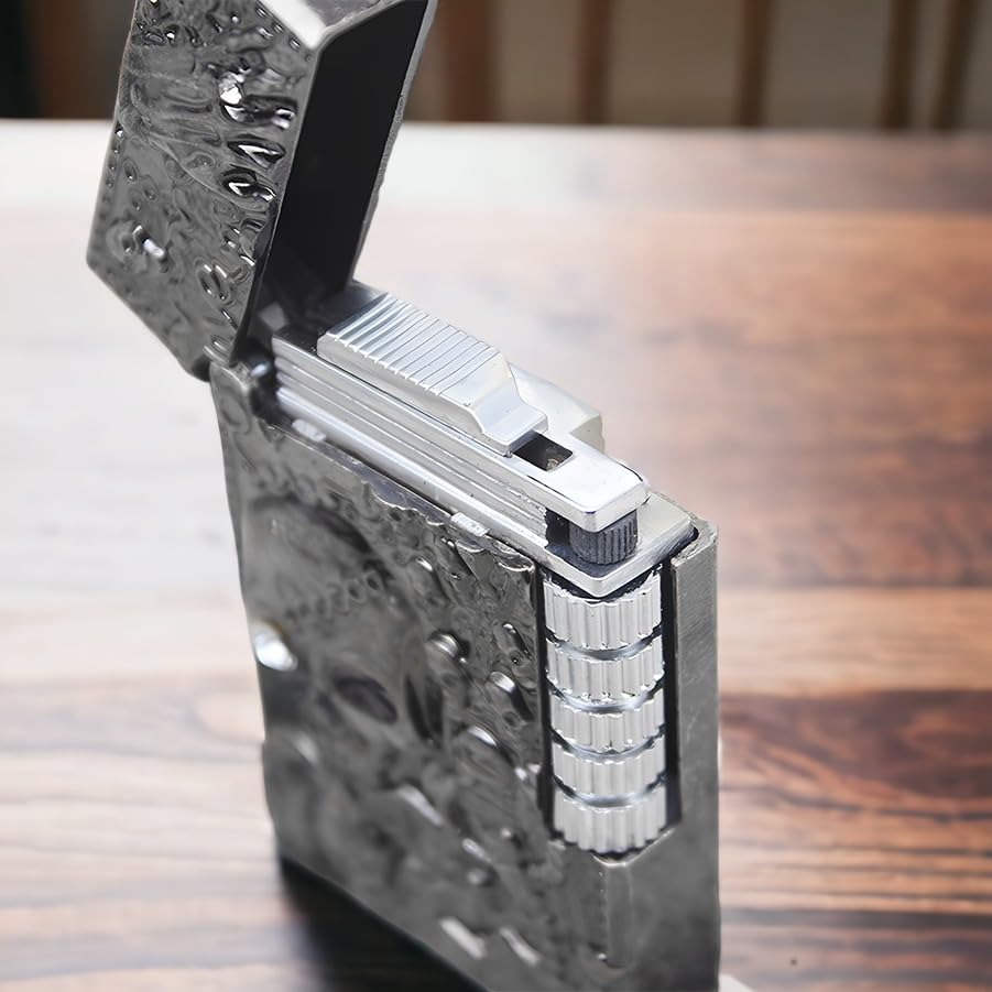 Encendedor metálico con diseño de calavera recargable miniatura 5