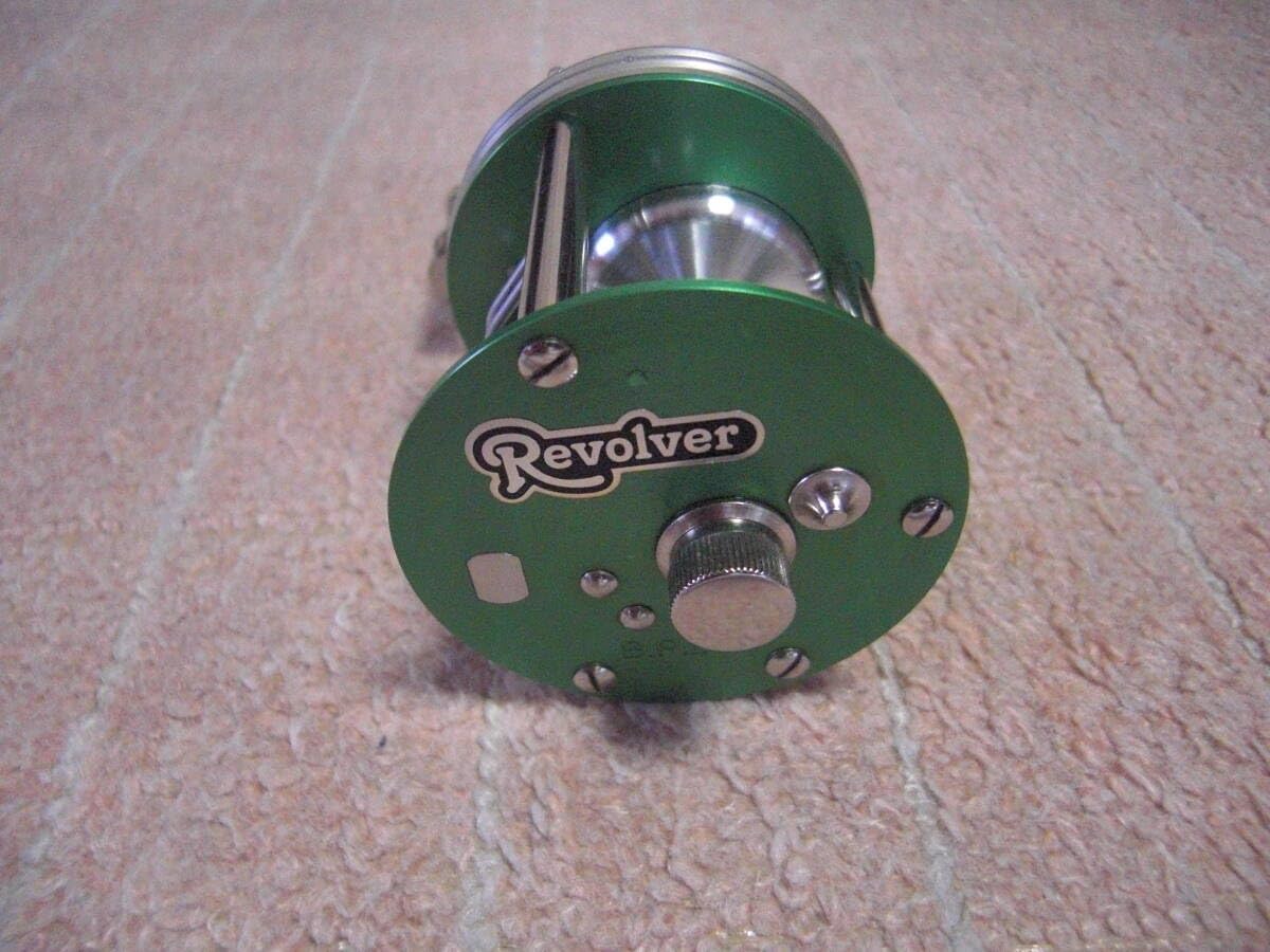 Amazon.co.jp: り B.P.Bait Revolver リボルバー 411 シルバー Amazon.co.jp: り B.P.Bait Revolver リボルバー 411 シルバー