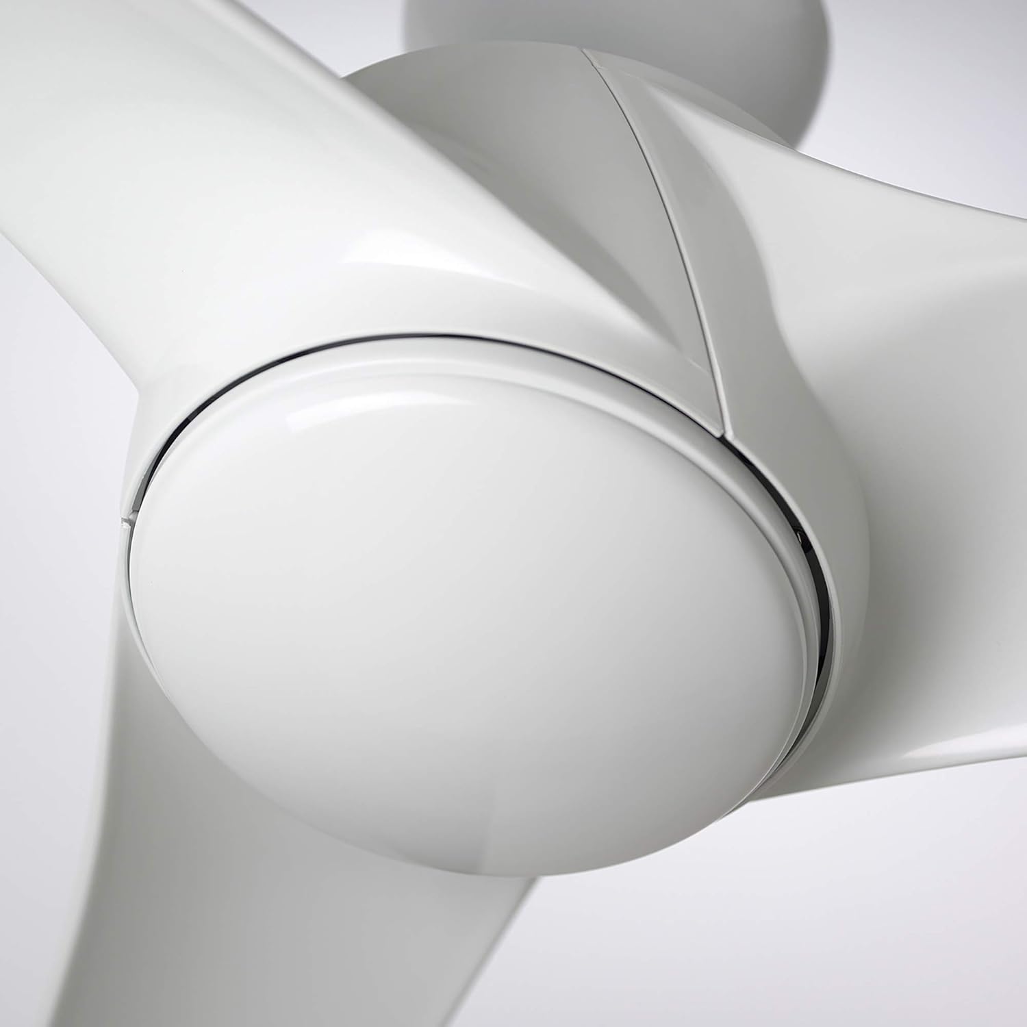 Frее Shірріng Ovеr $50 Luminance kathy ireland HOME Luray Eco Large Ceiling Fan with Lights, 60 Inch | Dimmable LED Fixture with Premium DC Motor and Wall Control | Contemporary 3 Blade | Damp Rated for Indoor/Outdoor, White