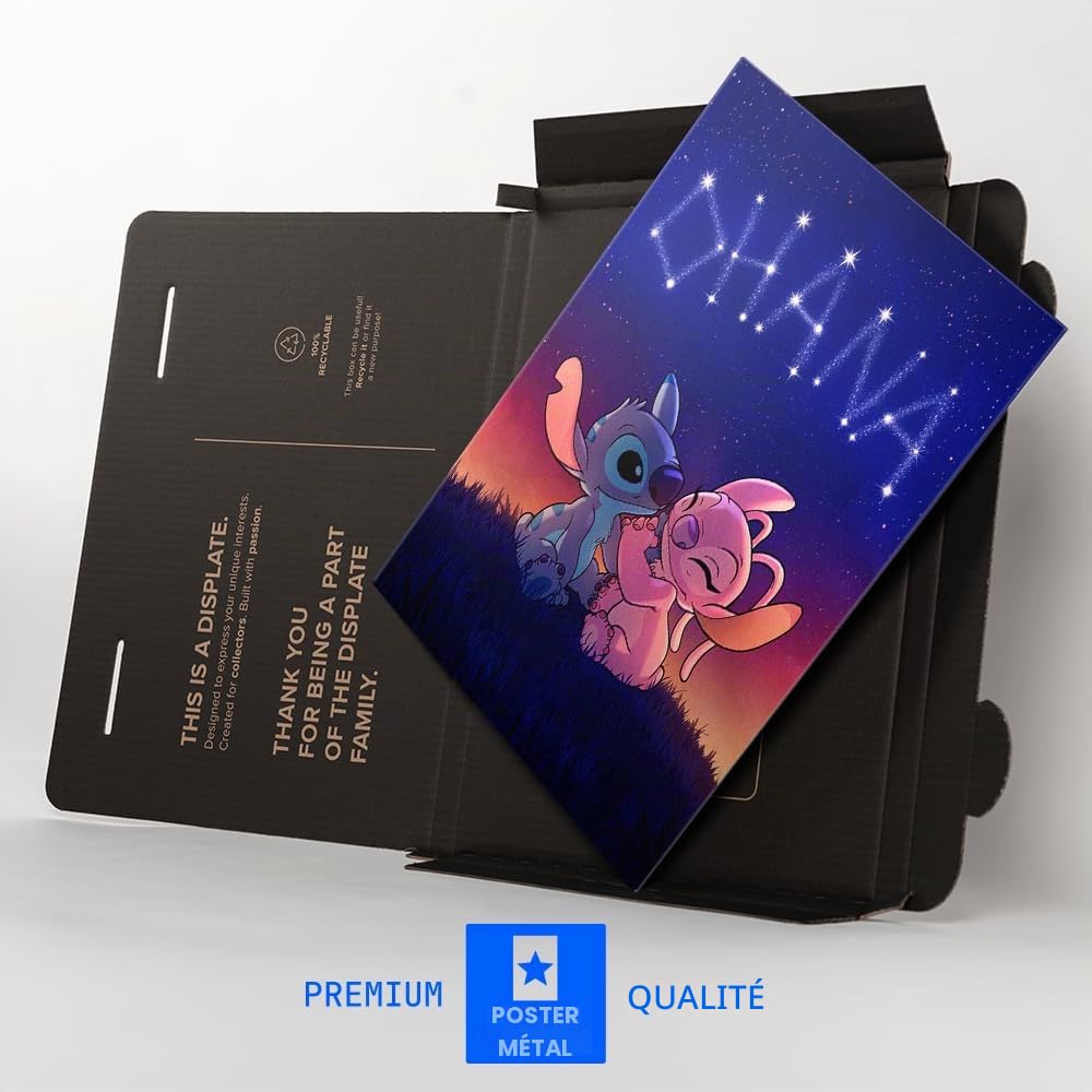 Displate Affiche Métallique Disney Stitch - Hawaii Chill - Stitch Angel Ohana Stars - Déco Maison Chambre - Cadeau - Decoration Murale Salon Metal Poster 32 cm x 45 cm