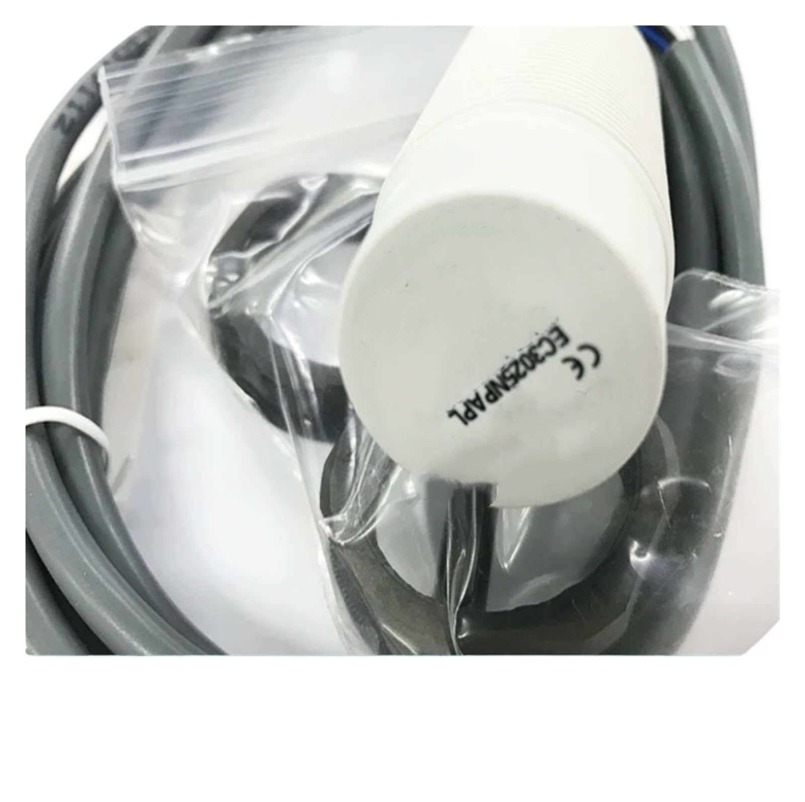 ZVQYSGIW EC3025NPAPL proximity switch sensor