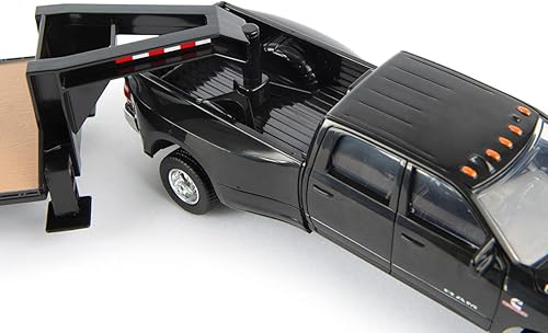 Miniatura 3 de Case IH 1/32 Big Farm Ram Dually Quad Cab con remolque Lowboy y estuche SV340B Skidsteer Loader 47155