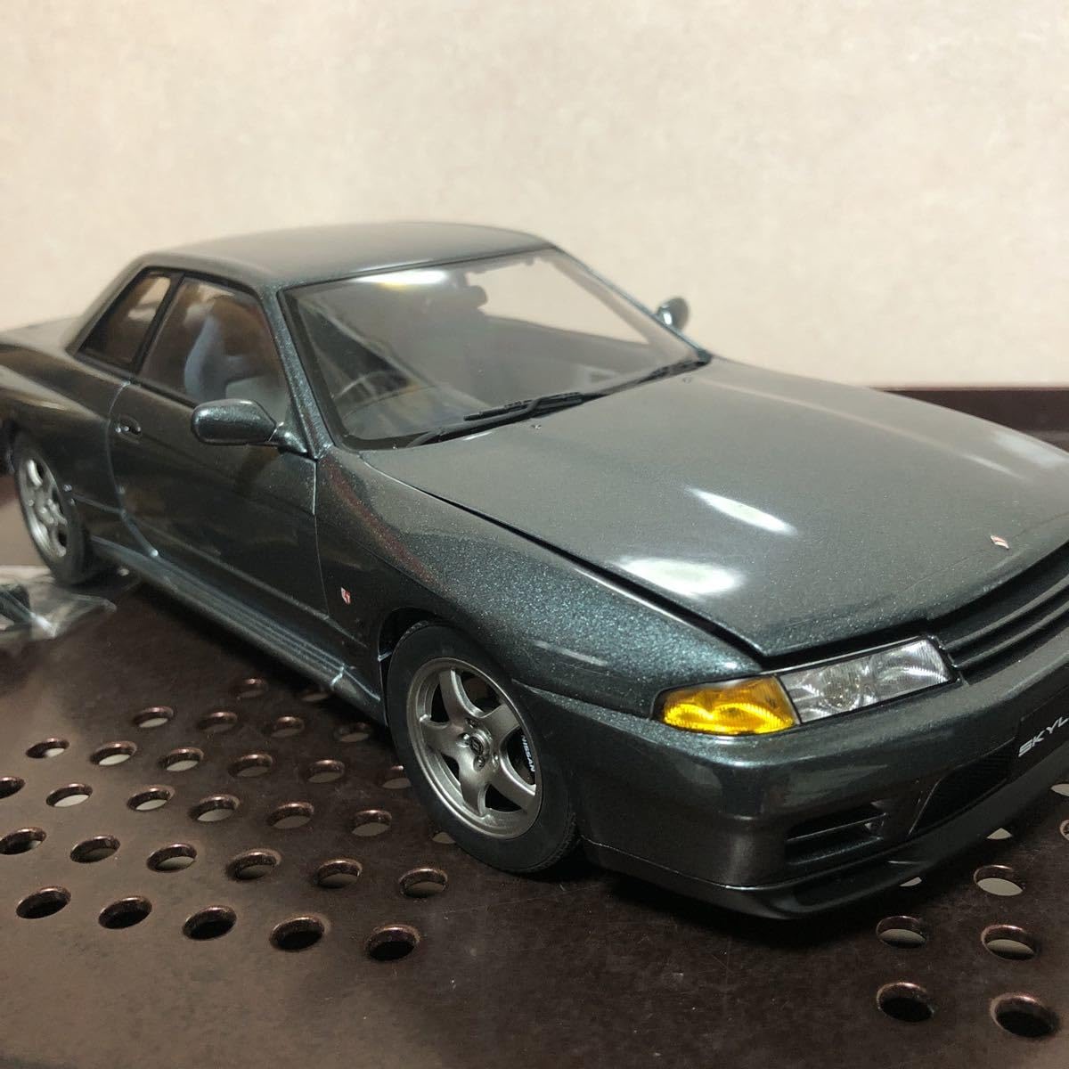 オートアート 1/18 日産 GT-R R32 NISSAN TOY Car AUTOart 1/18 Mini Car NISSAN Skyline GT-R (R32) V-SPEC ll