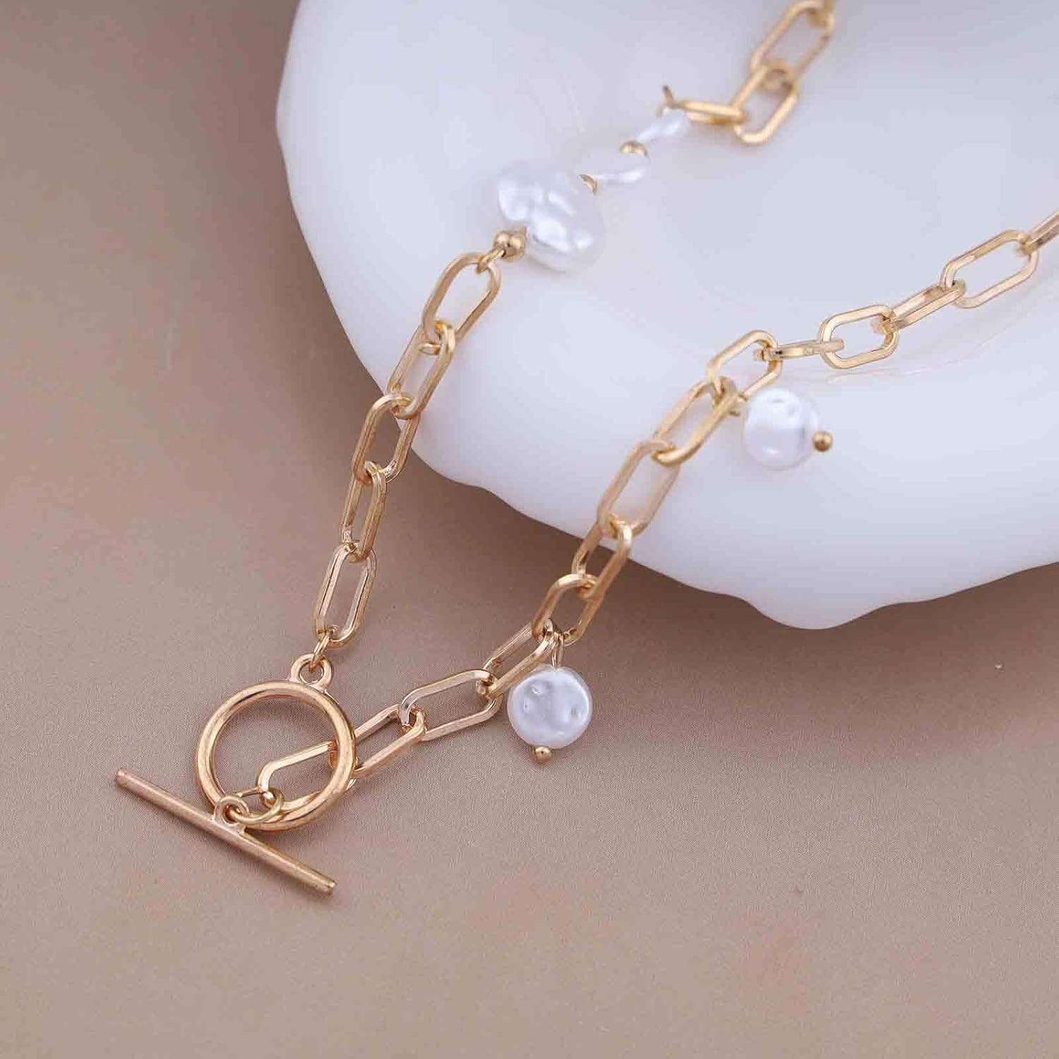 Vintage Baroque Pearl Choker Necklace Gold Paperclip Chain Necklace Pearl Toggle Clasp Necklace Pearl Beaded Chain Necklace Jewelry for Women - Image 4