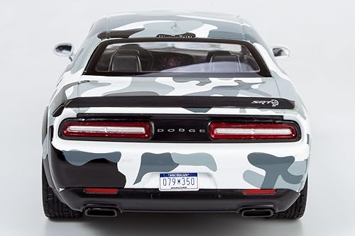 Miniatura 8 de All Star Toys Exclusivo Dodge Challenger SRT Hellcat Widebody Camuflaje 124 Diecast Modelo Motormax 79350 Camo V.2